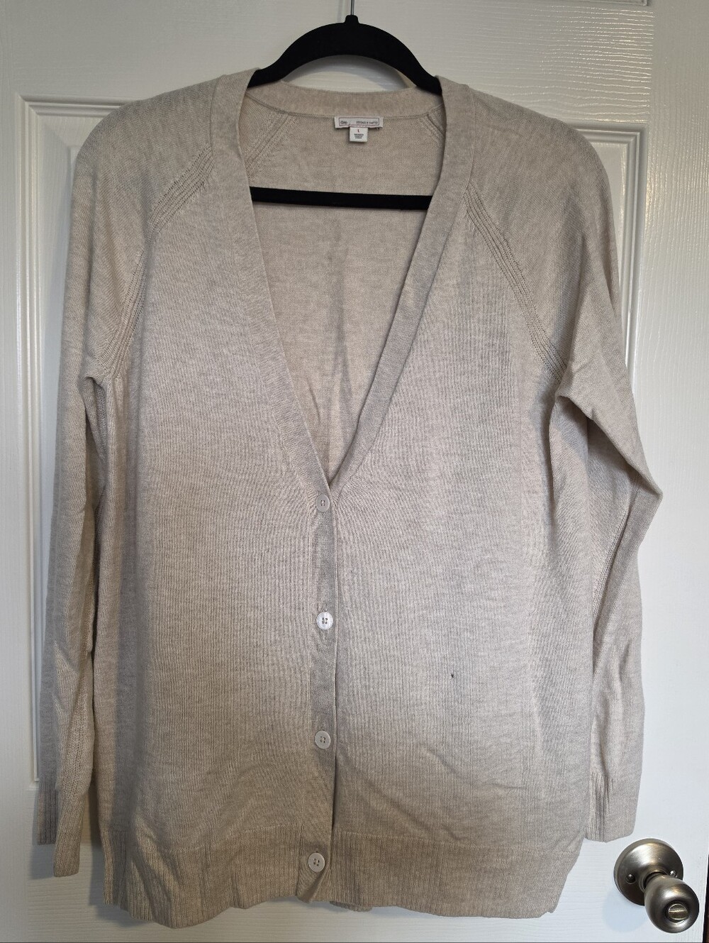 Gap Raglan Cardigan in Beige Large